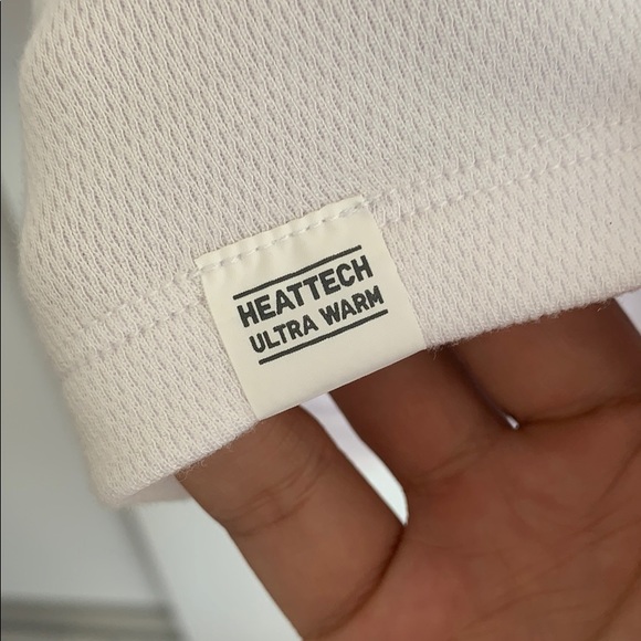 Uniqlo long sleeve tshirt - Picture 3 of 4